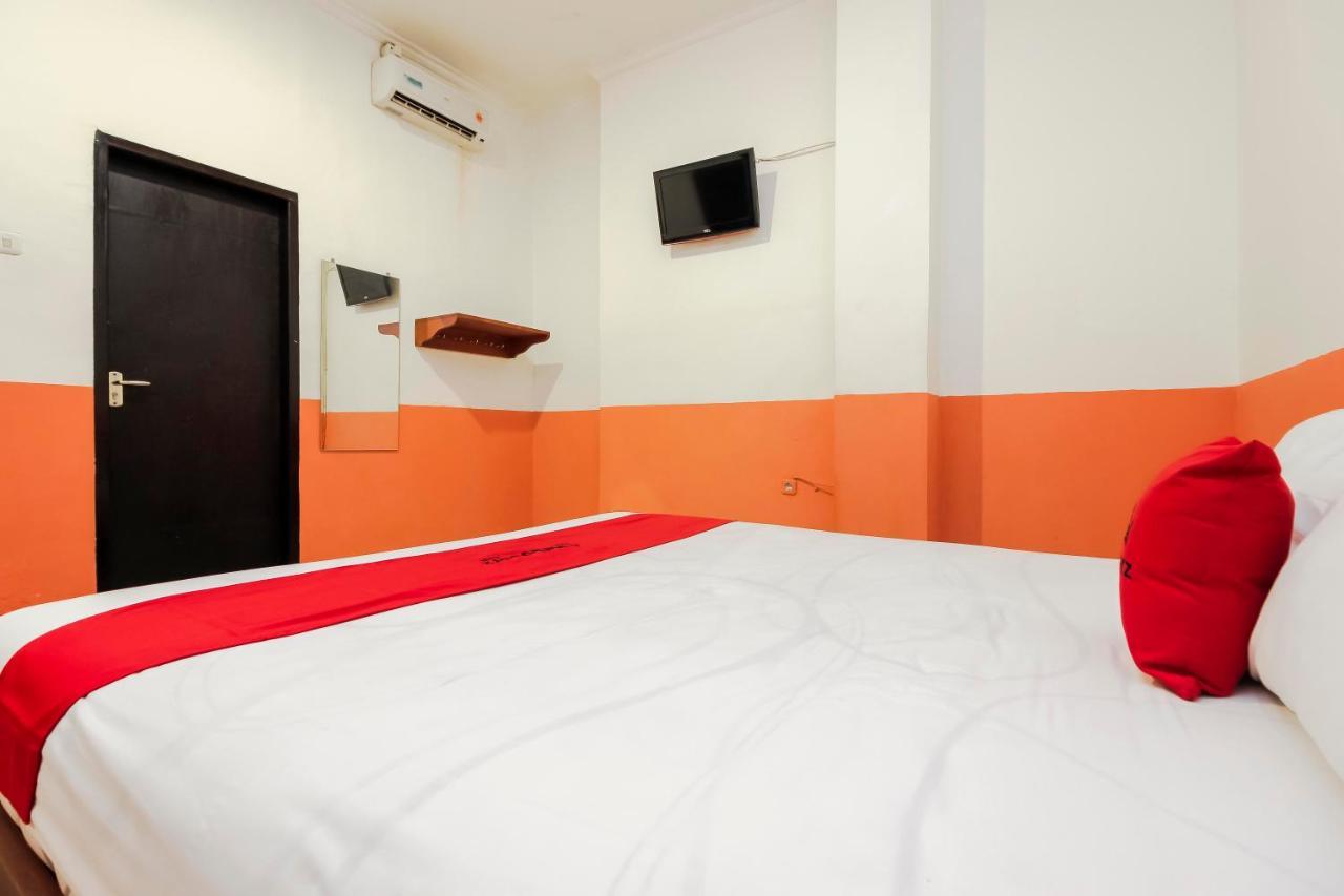 Reddoorz Near Jalan Jendral Sudirman Manado Hotel Exterior photo